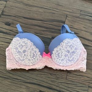 Victoria's Secret Dream Angels Lace Bra 32C